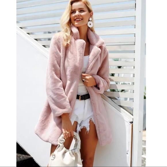 ✨Baby Pink Plush Faux Fur Coat✨ - Picture 6 of 8